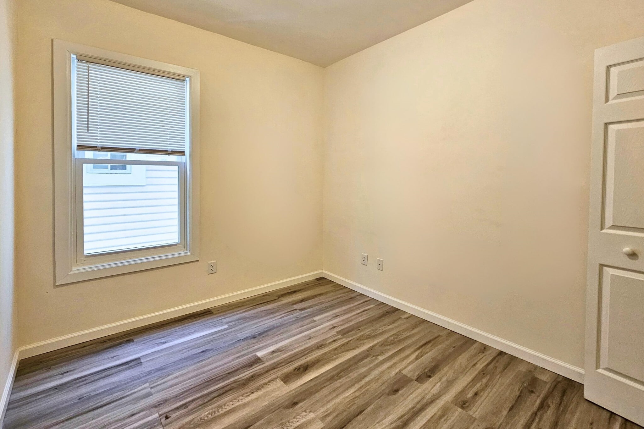 Building Photo - 45 Gautier Ave