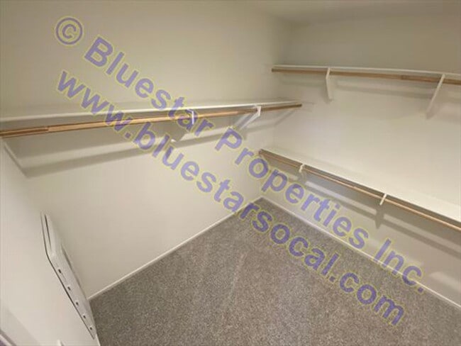 Building Photo - Just listed 5 bedroom in Victorville