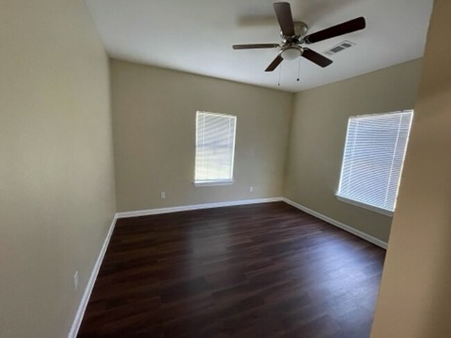 Building Photo - Newly remodeled 2bed/1bath in Beaumont