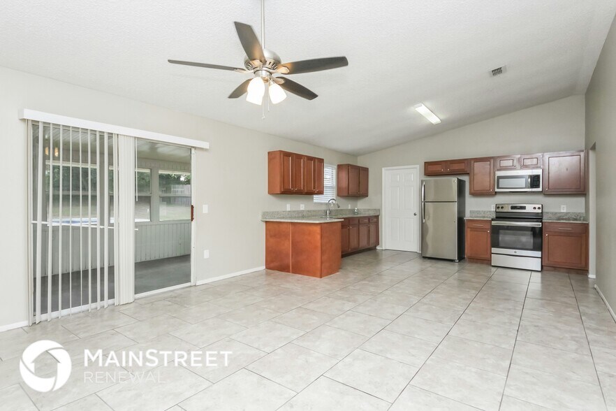 Building Photo - 1506 Kaylor Ct NE