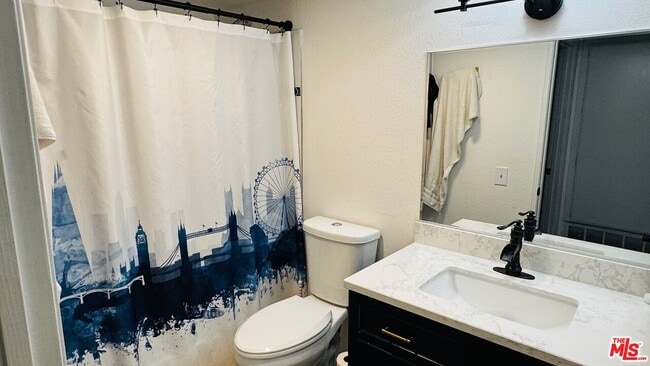 Building Photo - 6479 Bradley Pl