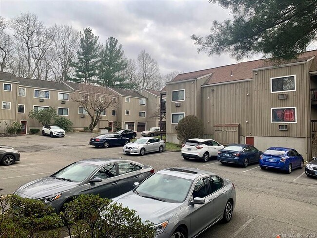 Building Photo - 3004 Madison Ave