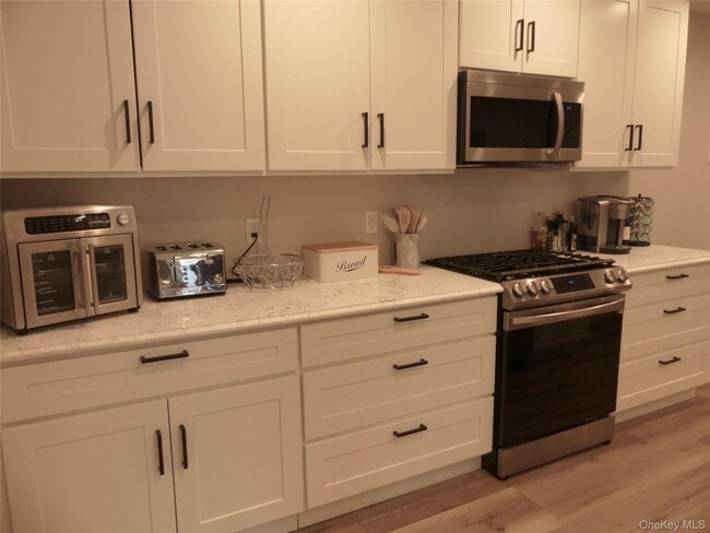 Building Photo - 108 Pilcher St