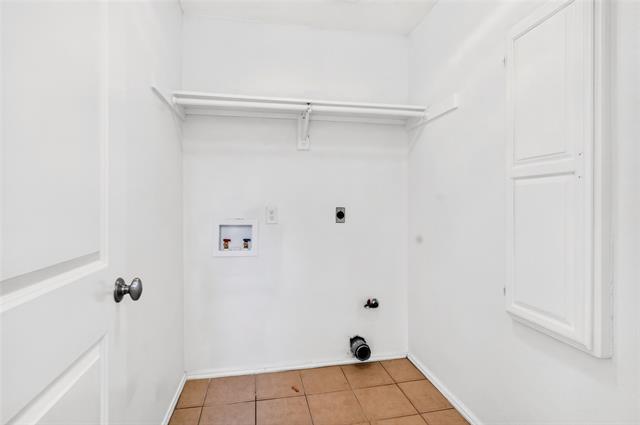 Building Photo - 1617 Briargrove Dr