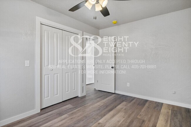 Building Photo - *COMING 7/9/2026!*  Beautiful 3 Bed/2 Bath Duplex Less Than 1 Mile from Campus!