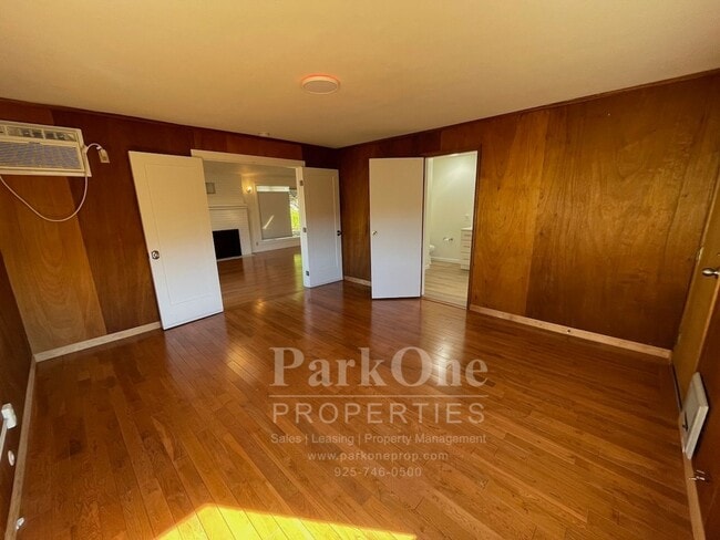 Building Photo - Spacious Home In Lafayette Hills