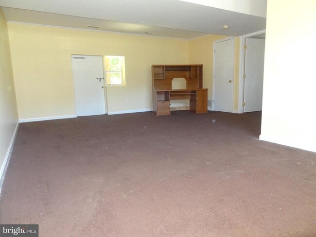Building Photo - 1511 Pullman Dr