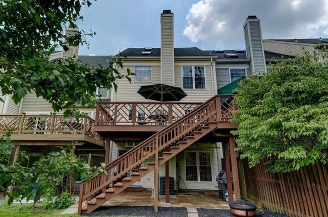 Building Photo - Mays Chapel Chapelgate Townhome | Renovated Main Level + KitchenAid Appliances | Deck Overlooking...