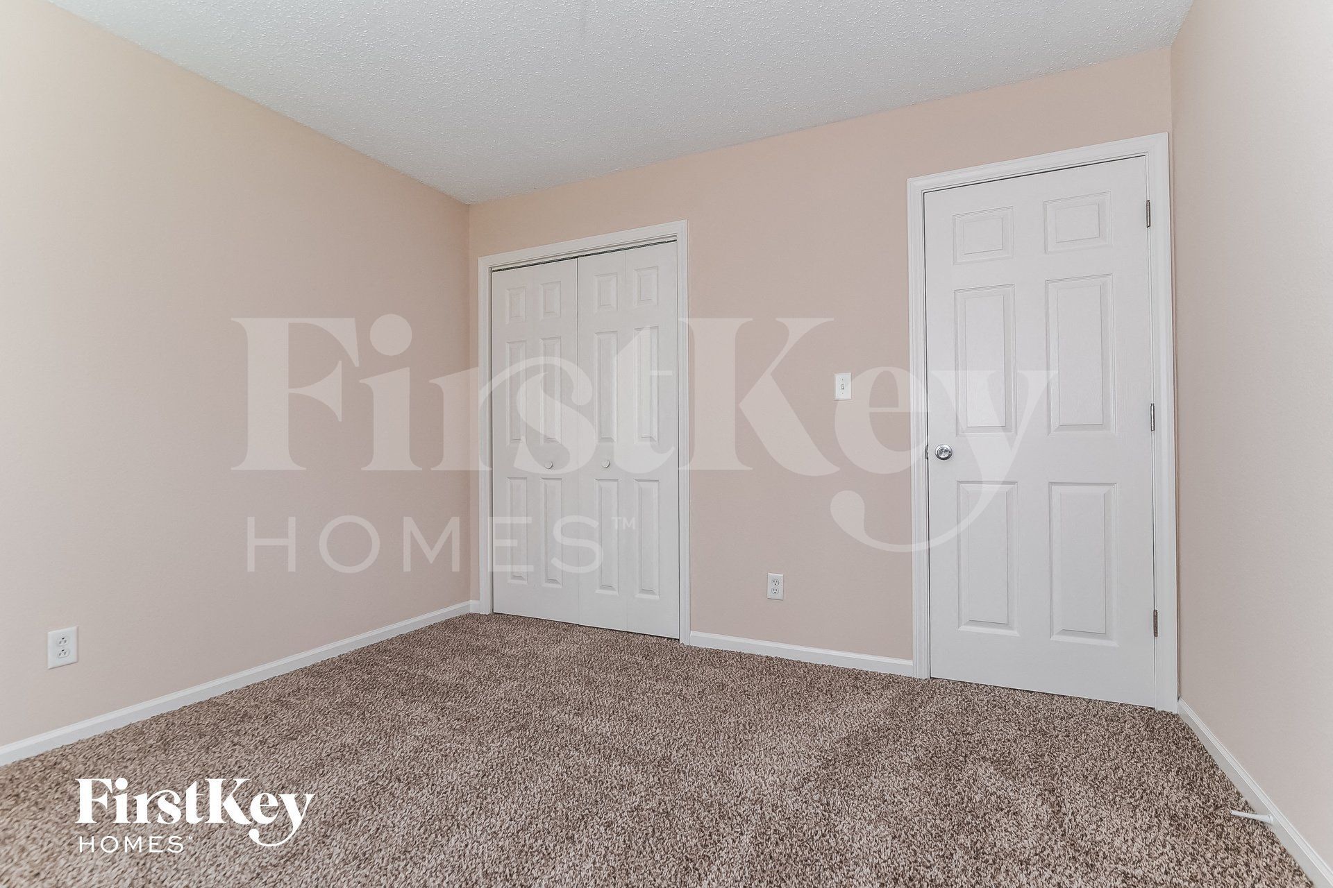 Building Photo - 5822 Rolling Bluff Ln