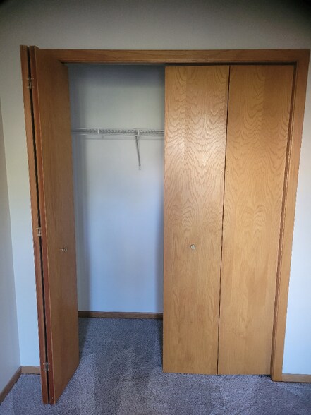 Building Photo - 9283 Troon Ct