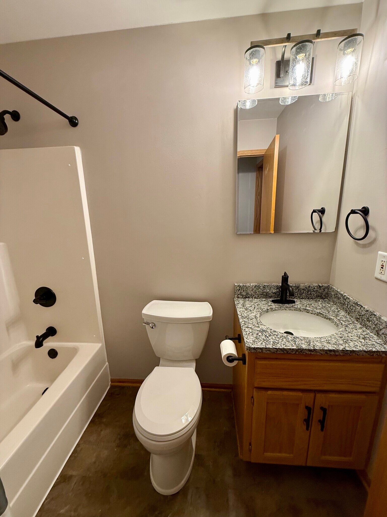 Building Photo - 176 Pheasant Ridge Dr