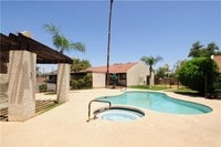 Building Photo - Belleview Estates