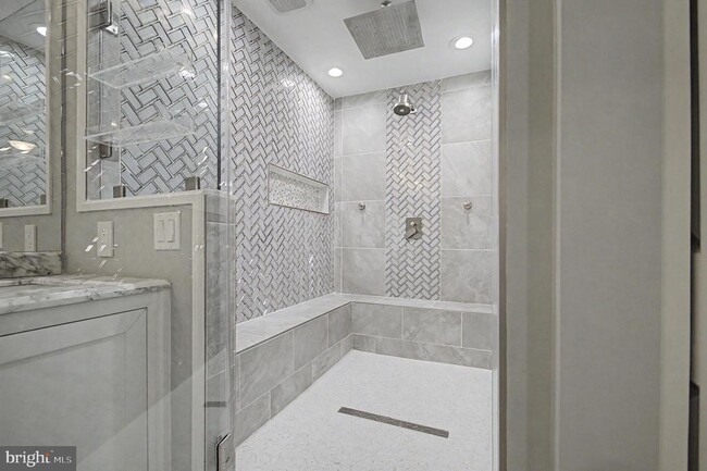Building Photo - 2501 Eastern Point Ct