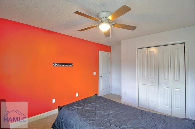 Building Photo - 432 Fairview Cir