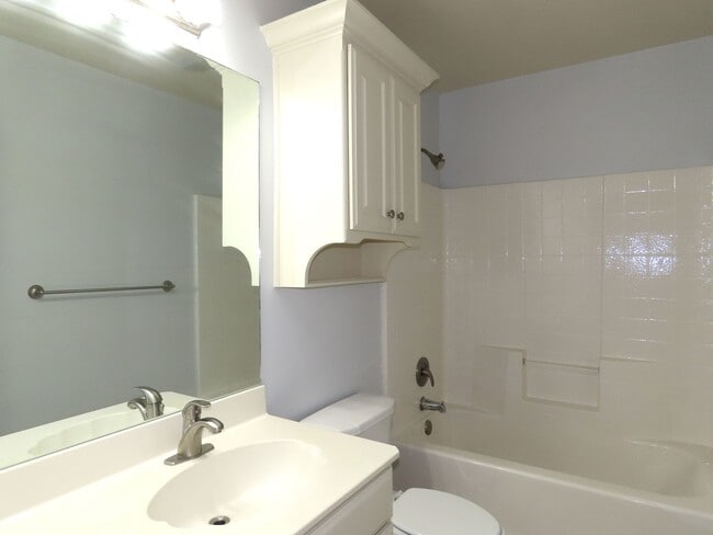 Building Photo - Coming Soon!! South Tyler, Stunning 4 Bedroom. 3.5 Downstairs Master Suite!!