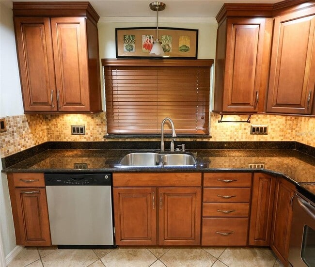 Building Photo - 3104 W North A St