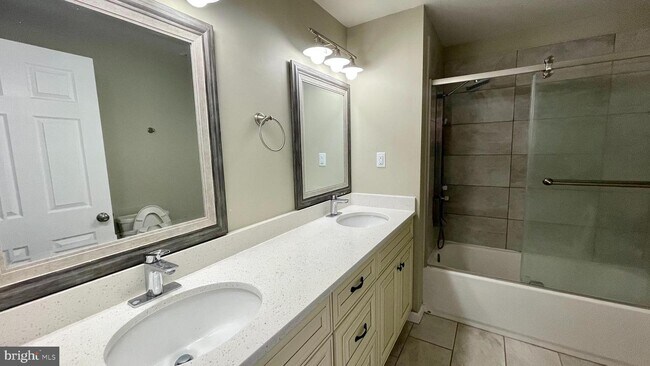 Building Photo - 13447 Chris Mar Ct