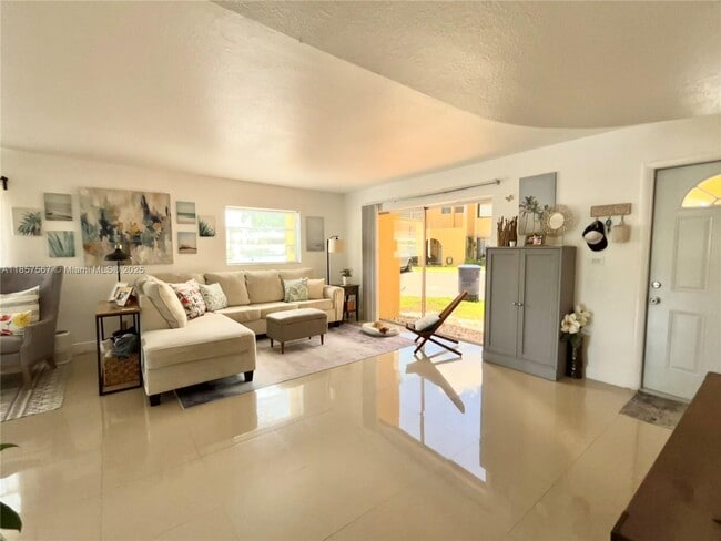 Building Photo - 13781 SW 84th St