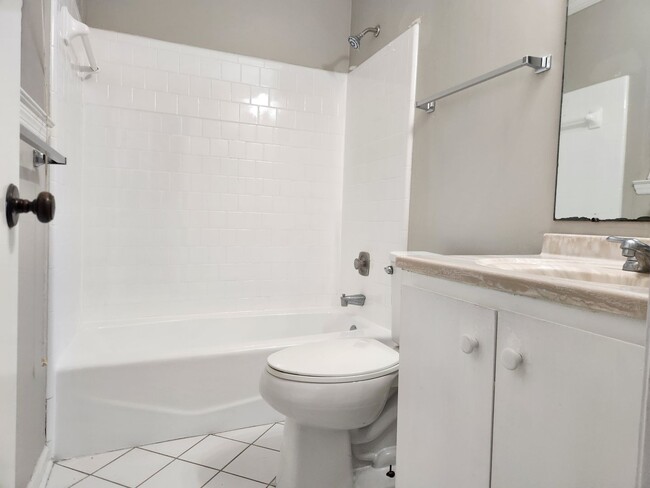 Building Photo - **Available in February " Charming 3 Bedroom 2 Bath Home in Georgetown!