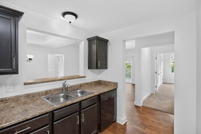 Building Photo - 8605 Peckham Ln
