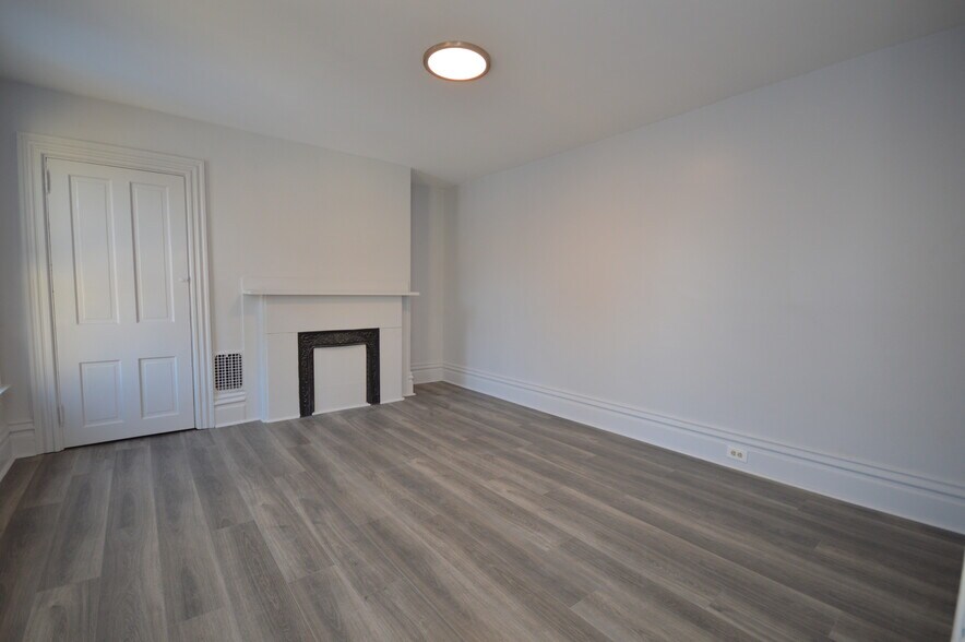 Building Photo - 113 Meade Ave