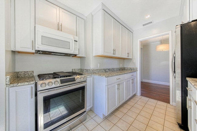 Building Photo - 4715 Berryman Ave