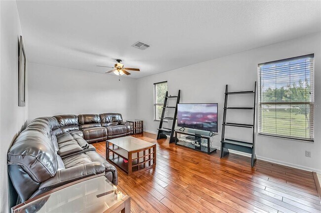 Building Photo - 942 Kingsridge Cir