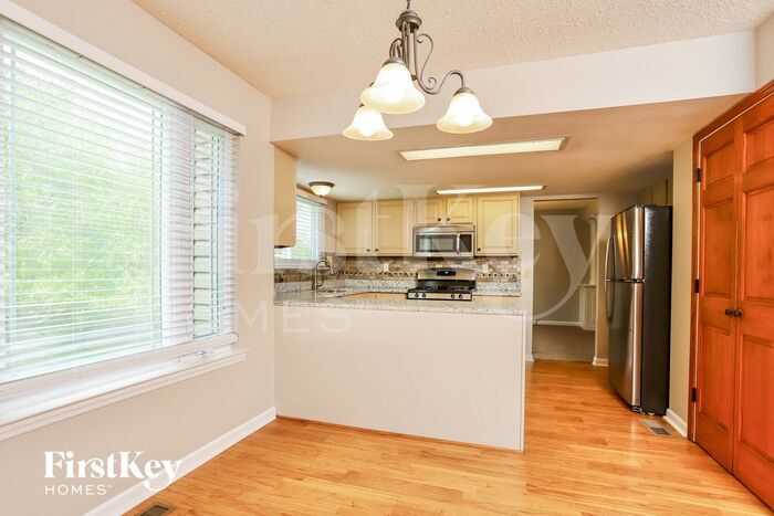 Building Photo - 16263 Fullerton Meadows Dr