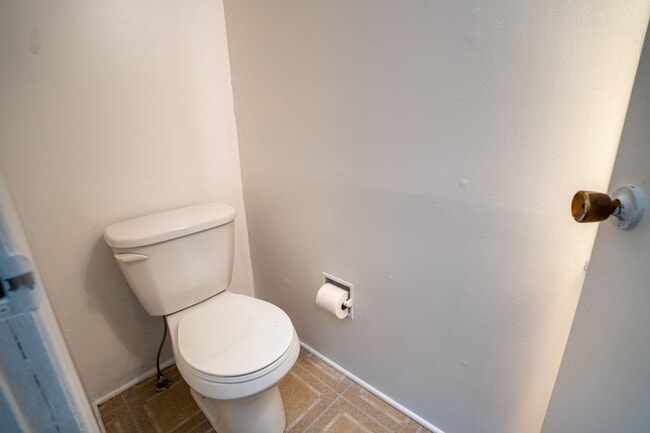 Building Photo - 919 Plum St