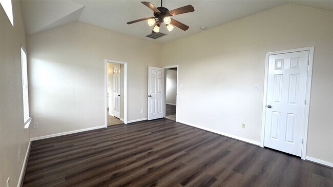 Building Photo - 24926 Ranch Lake Ct