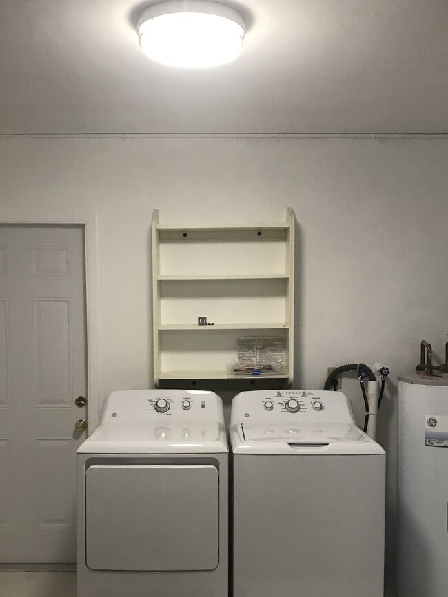 Utility room - 3 Velaire Dr