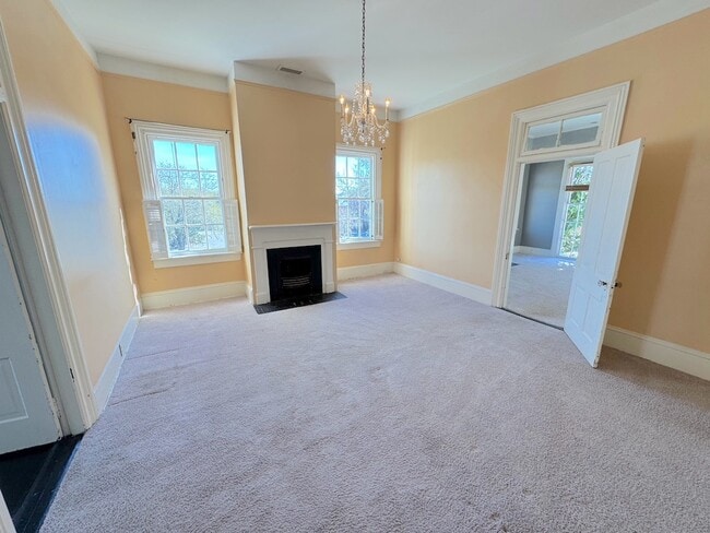 Building Photo - 226 E Gwinnett St