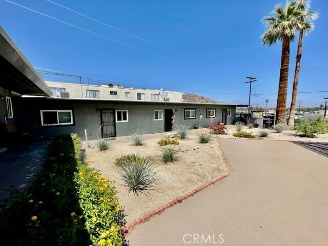 Building Photo - 36947 Melrose Dr