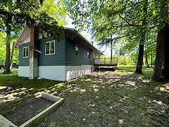 Building Photo - 118 Town Farm Rd