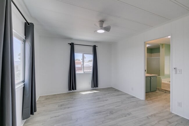 Building Photo - Beautifully Remodeled Boulder City Home with Spacious Backyard Retreat