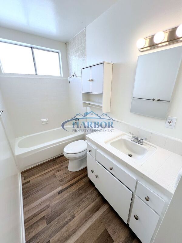 Building Photo - 3820 W 242nd St