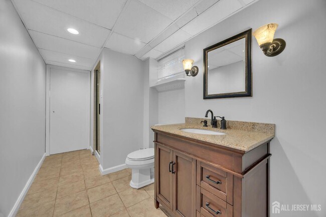 Building Photo - 1430 Kearney Dr