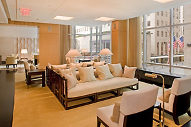 Building Photo - 18 W 48th St