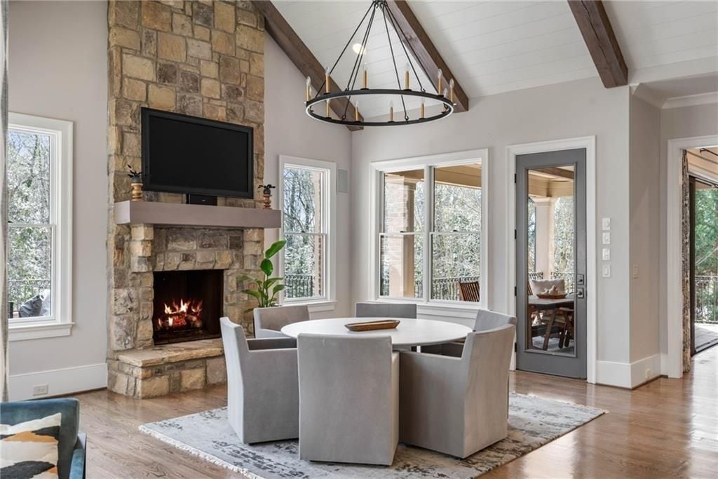 Building Photo - 5265 Peachtree Dunwoody Rd NE