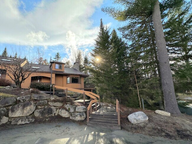 Building Photo - 35 Forest Ln