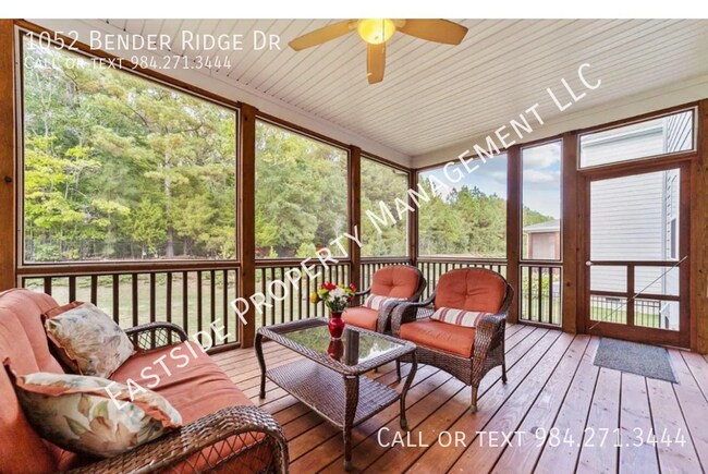 Building Photo - 1052 Bender Ridge Dr
