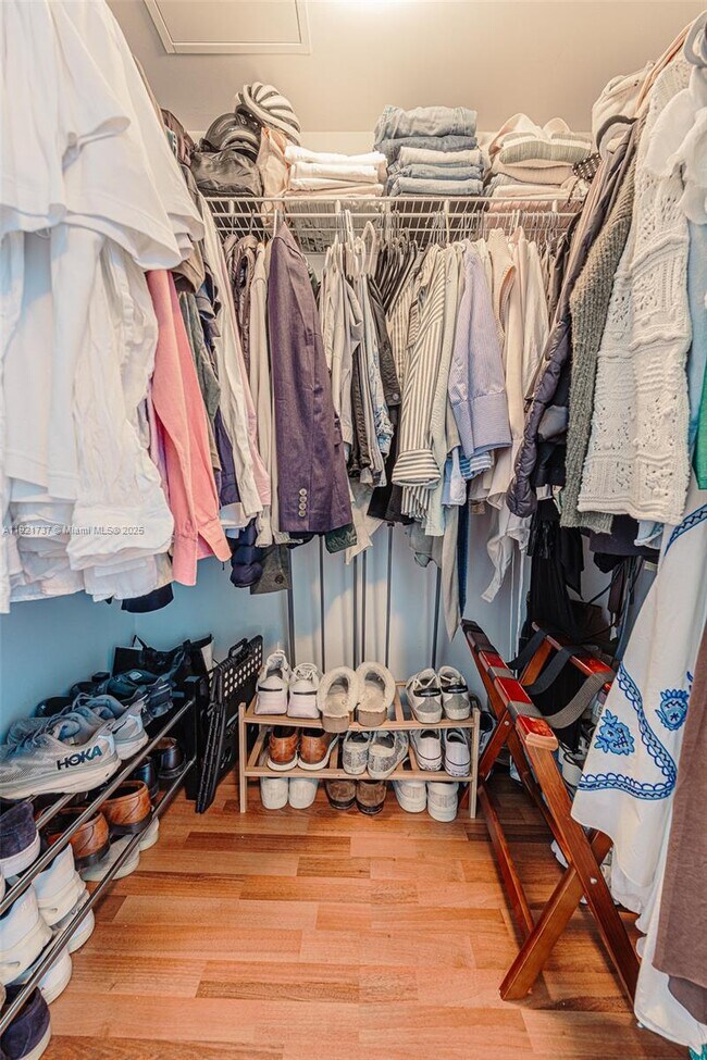 Building Photo - 31 SE 5th St