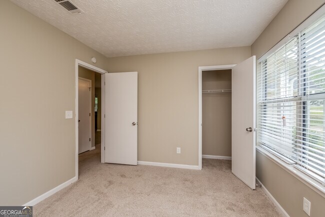 Building Photo - 10284 Briarbay Loop