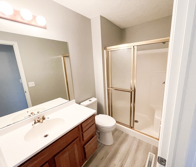 Building Photo - 5214 S 82nd St