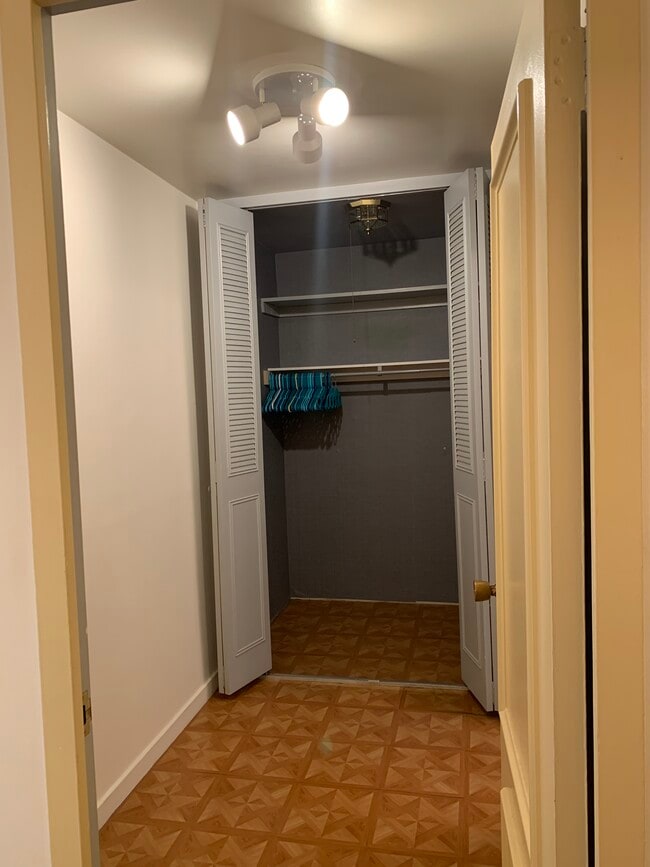 Building Photo - 112 Washington Pl