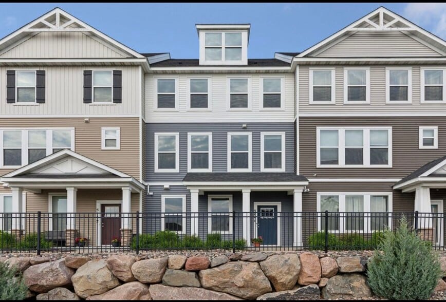 Primary Photo - 5144 Hampton St NE