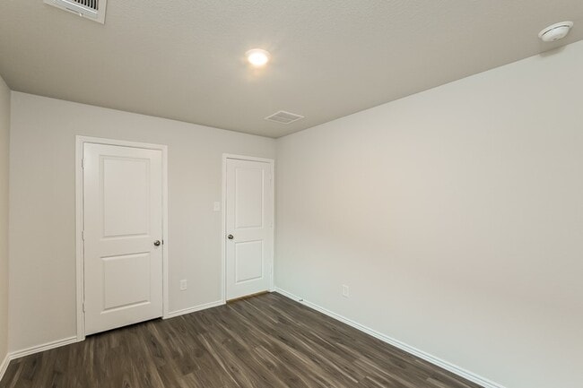 Building Photo - 3009 Wood Lily Dr