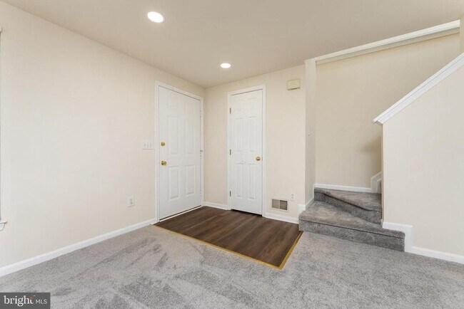 Building Photo - 3421 Belleplain Ct