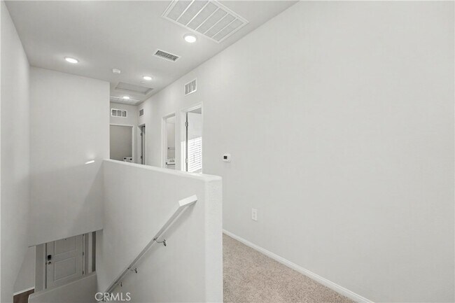 Building Photo - 28506 Via Priorat