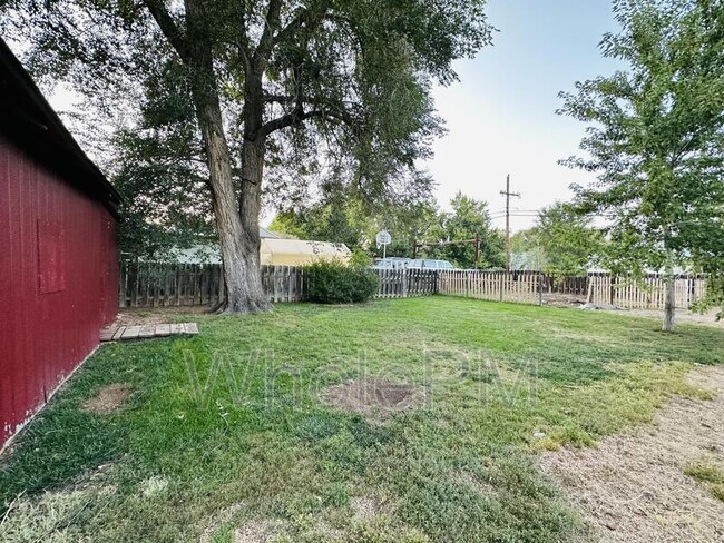 Building Photo - 6095 Pierce St